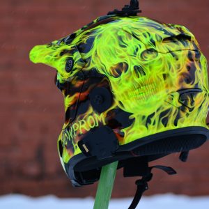 шлем для снегохода