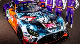 Mercedes GT3 с аэрографией и команда пилотов