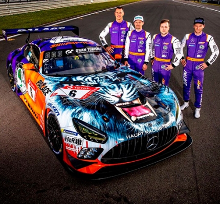 Mercedes GT3 с аэрографией и команда пилотов
